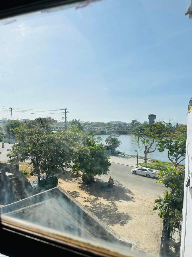 La Nha Homestay Hue Bagian luar foto